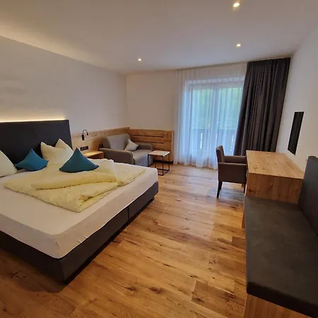 Mignon Hotel 3*